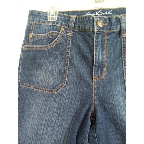 Gloria Vanderbilt All Around Slimming Effect Stretch Denim Bermuda Short 10 - Picture 4 of 9